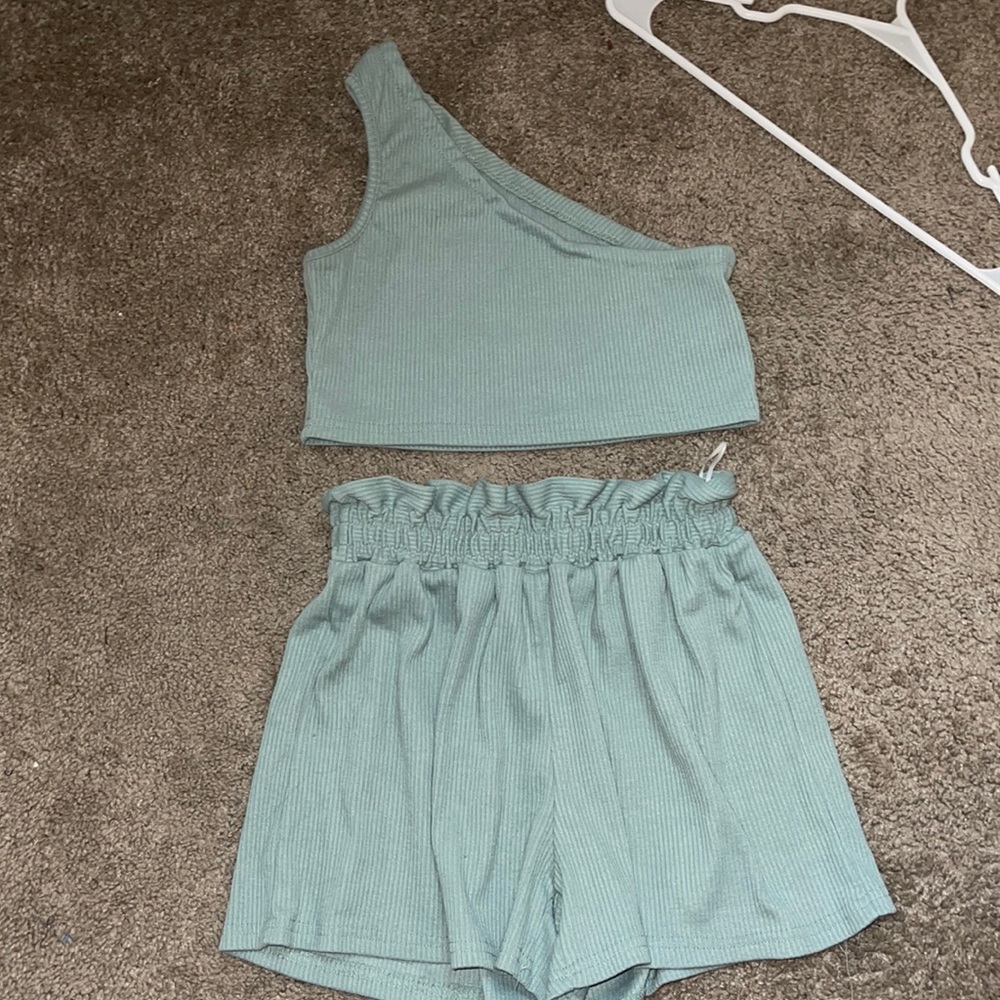 Shein 2 piece set